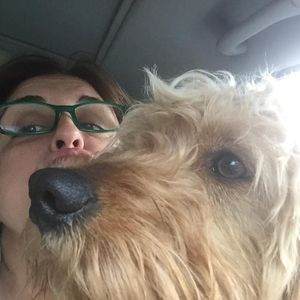 Meet your Posher, Laurie